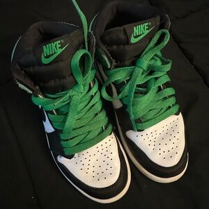 Nike Jordan 1s High